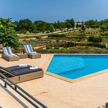Arkaim With Private Pool Villa